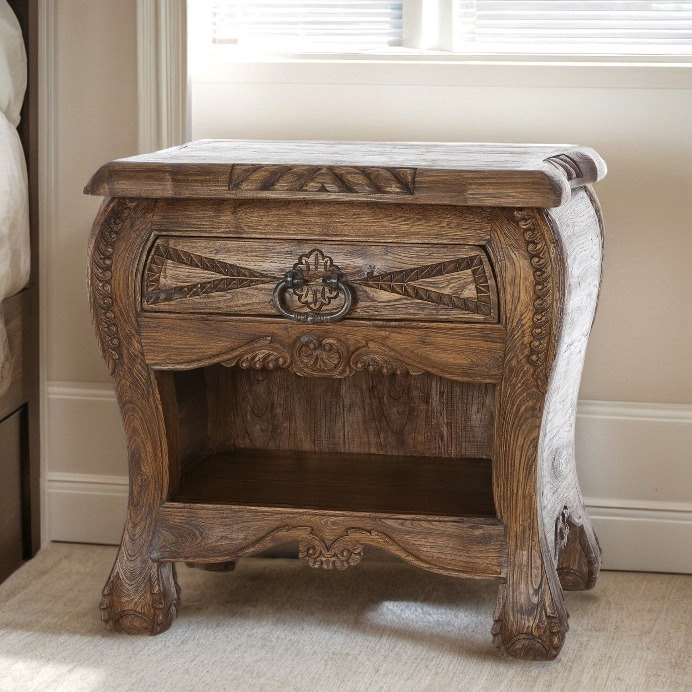 Smooth Bedside Chest